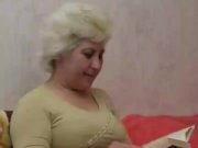 Сексуальная русская бабушка трахается с молодым квартиросъемщиком